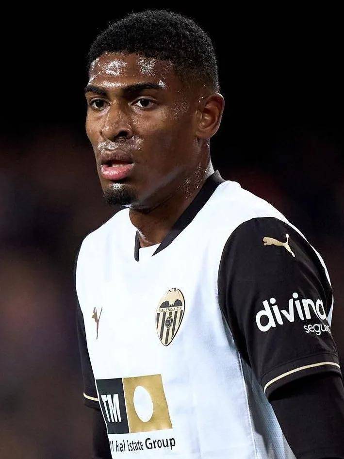 也显得尤为 也显得尤为