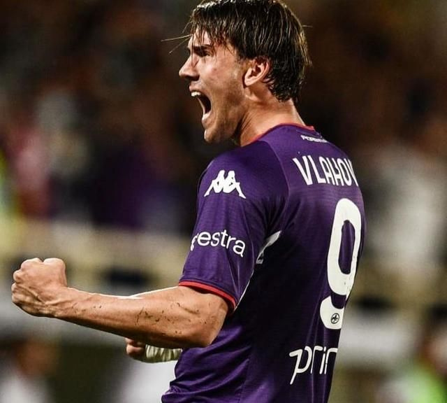 供了一个深 供了一个深