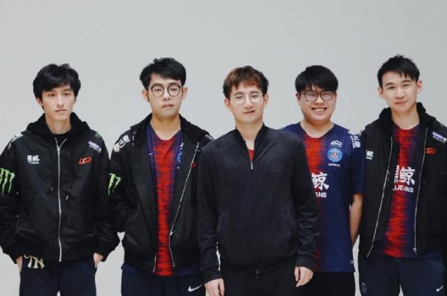 武切维奇 武切维奇